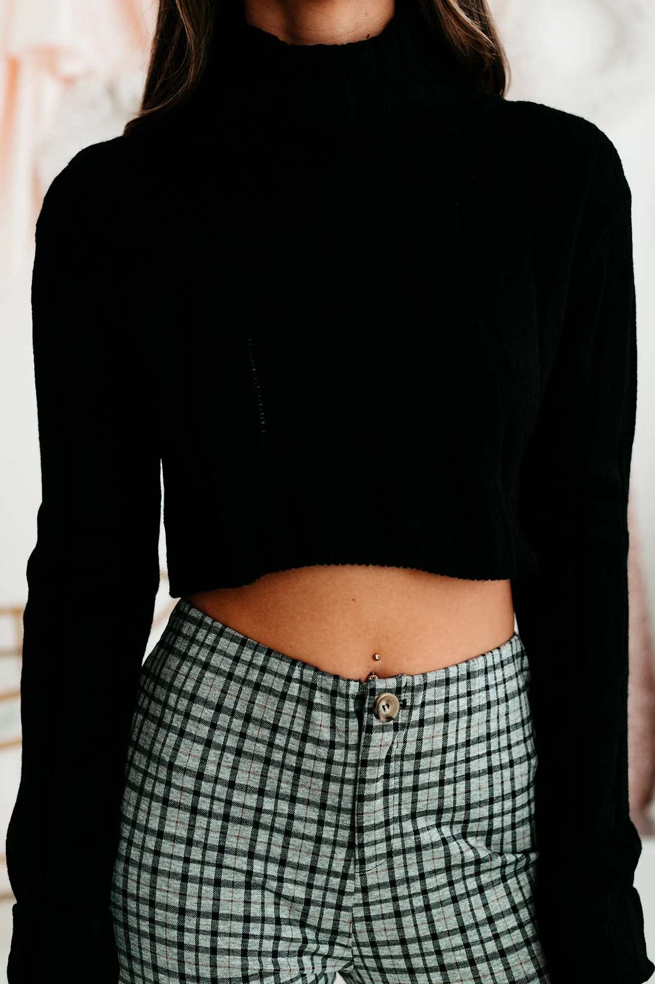 Distracted By You Cropped Turtleneck Sweater (Black)
