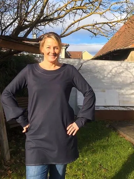 Ella - Kleid oder Pullover mit Ballonärmeln