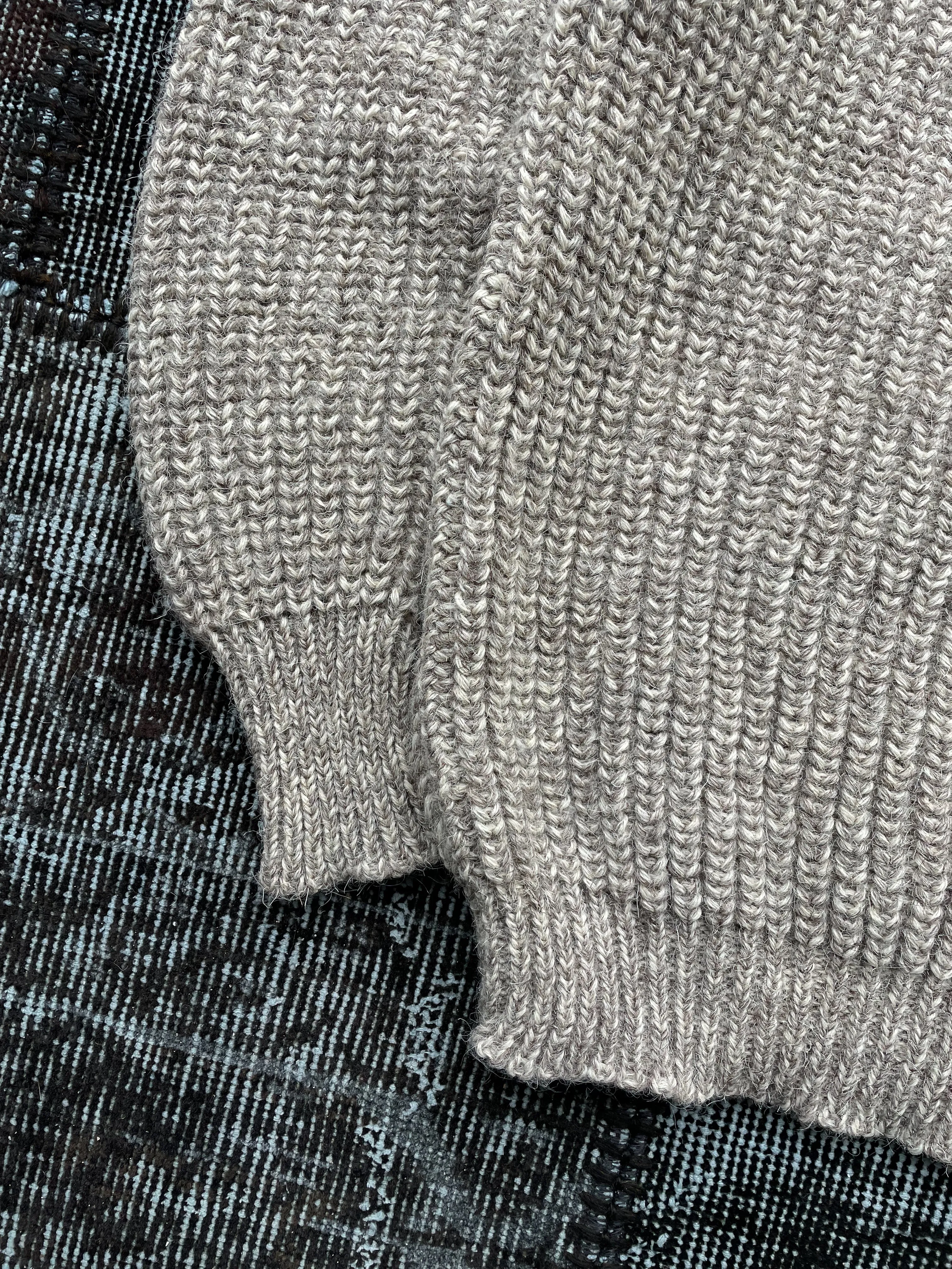 WOOL FISHERMAN SWEATER—GREY [L]